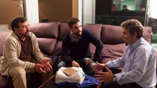 'Somos gente honrada', la amistad ante la crisis