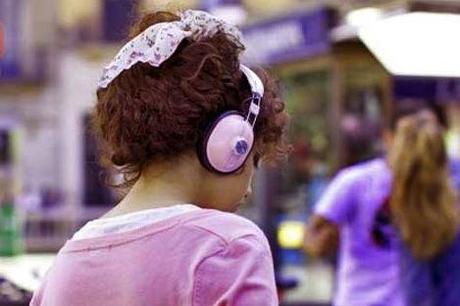 Aumenta el riesgo en jóvenes de sufrir sordera Aumenta el riesgo en jóvenes de sufrir sordera