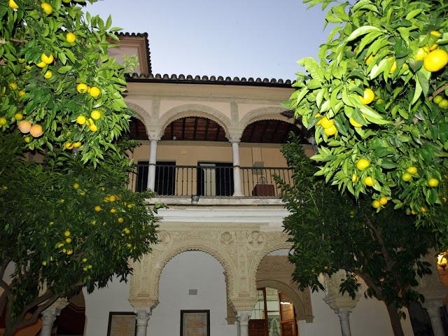 La Casa de los Pinelo (5): el patio central.