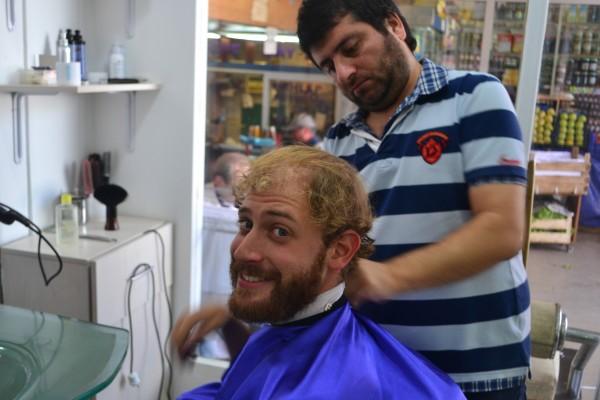 Ya aventurado a la silla del barbero...