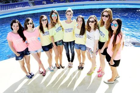 Tampax Pearl, Amaia Salamanca and dolphins at the Zoo of Madrid