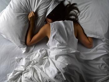 Consejos para prevenir las pesadillas y dormir bien