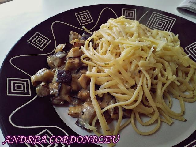 FIDEOS CHINOS CON SALSA DE BERENJENA Y MIEL