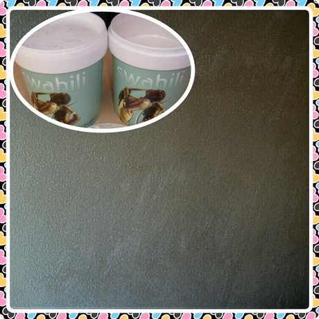 PINTANDO LA PARED DE CASA CON SERVICAT PINTANDO LA PARED DE CASA CON SERVICAT