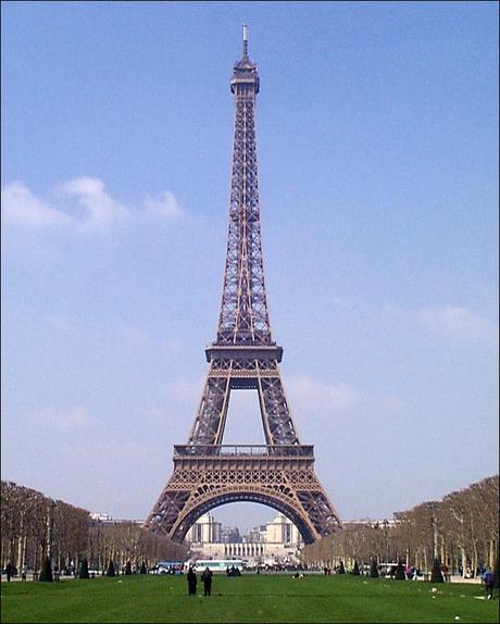 Victor Lustig el hombre que estafó a Al Capone y vendió la Torre Eiffel Victor Lustig el hombre que estafó a Al Capone y vendió la Torre Eiffel