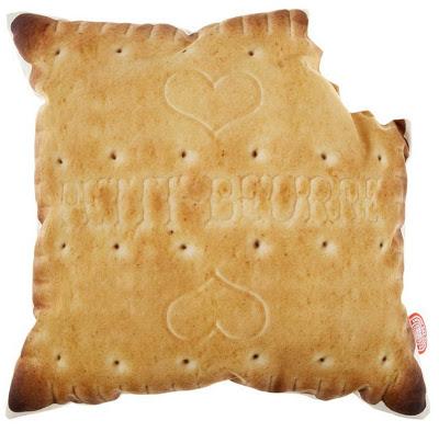 Cushions, cushions & more cushions...