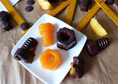 Bombones rellenos de melocotón