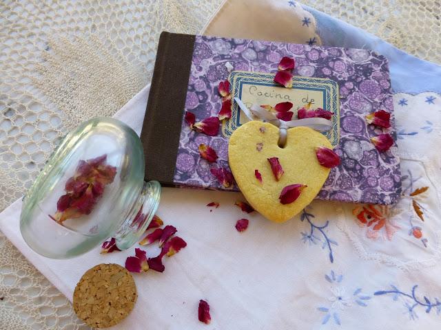 Galletas de Pétalos de Rosa y Naranja