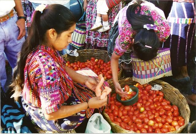 Mercados del mundo: Sololá, Negombo y zoco de Fez