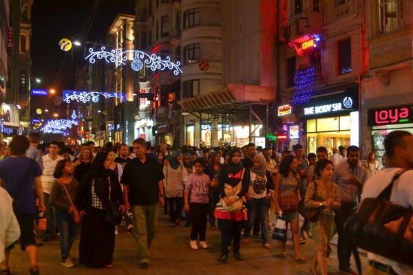 Calle Istiklal, la arteria con más vida nocturna de Estambul