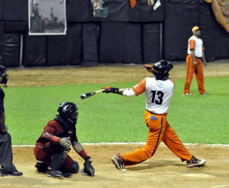 jonrón de Pestano con las bases llenas