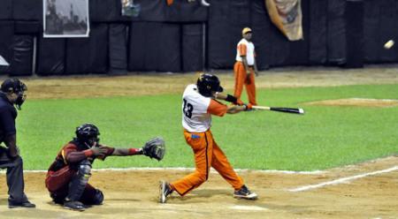 jonrón de Pestano con las bases llenas