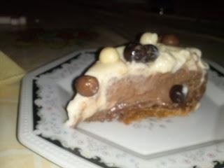 TARTA DE TRES CHOCOLATES