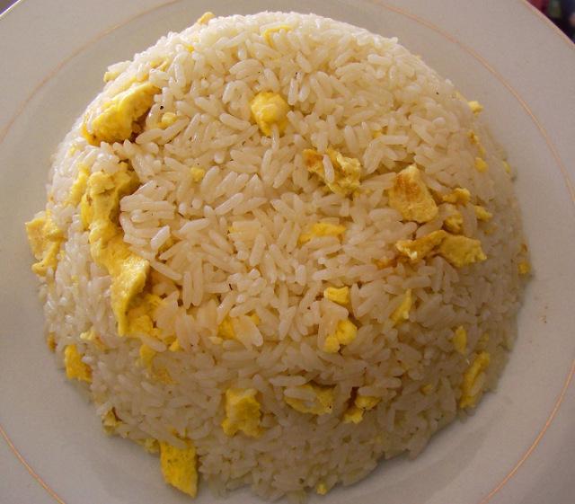 arroz con huevo