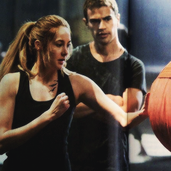 ¡Nuevos stills de Divergente!