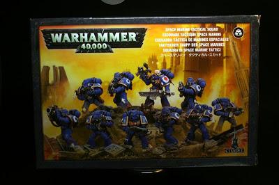 Portada de la caja de Marines Espaciales de Warhammer 40000