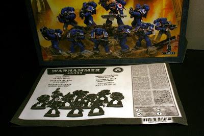 Instrucciones de la caja de Marines Espaciales de Warhammer 40000