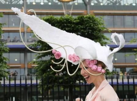 Los sombreros de Ascot 2013: Pájaros, flores y antenas parabólicas