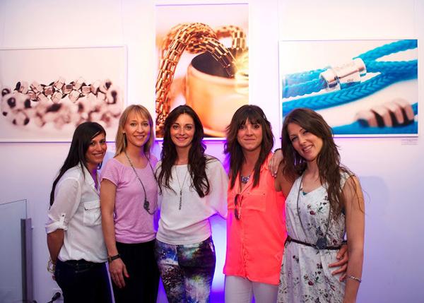 Pulseras solidarias de Elena Estaun y Balay