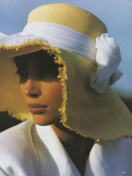 Christy Turlington by Hans Feurer Vogue US 1990 - Tropical whites