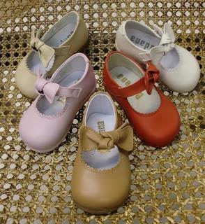 ZAPATOS CON LAZOS Y FELICIDADES A TATA Y LALA ZAPATOS CON LAZOS Y FELICIDADES A TATA Y LALA