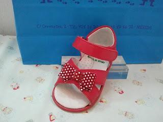 ZAPATOS CON LAZOS Y FELICIDADES A TATA Y LALA ZAPATOS CON LAZOS Y FELICIDADES A TATA Y LALA