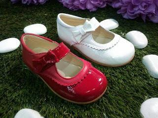 ZAPATOS CON LAZOS Y FELICIDADES A TATA Y LALA ZAPATOS CON LAZOS Y FELICIDADES A TATA Y LALA