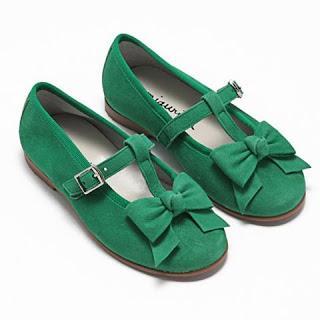 ZAPATOS CON LAZOS Y FELICIDADES A TATA Y LALA ZAPATOS CON LAZOS Y FELICIDADES A TATA Y LALA