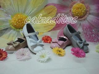 ZAPATOS CON LAZOS Y FELICIDADES A TATA Y LALA ZAPATOS CON LAZOS Y FELICIDADES A TATA Y LALA