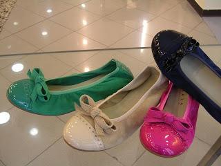 ZAPATOS CON LAZOS Y FELICIDADES A TATA Y LALA ZAPATOS CON LAZOS Y FELICIDADES A TATA Y LALA