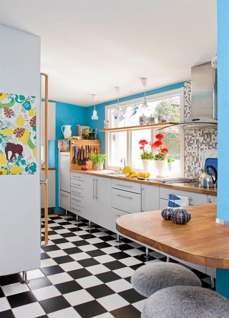 UNA CASA A TODO COLOR