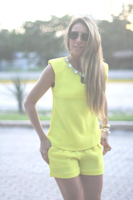 Two-piece suit trend fashion blogger Mónica Sors