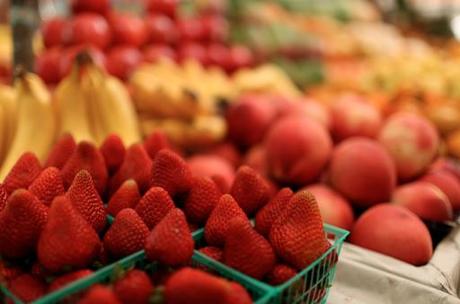 Productos ecológicos y artesanales en el Mercado de la Buena Vida