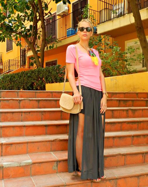 Look con maxi falda