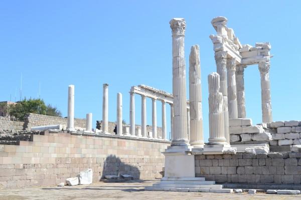 Restos del Templo de Trajano, en Pergamon