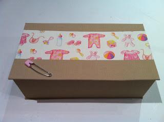 Cajita para Bebé con imperdible