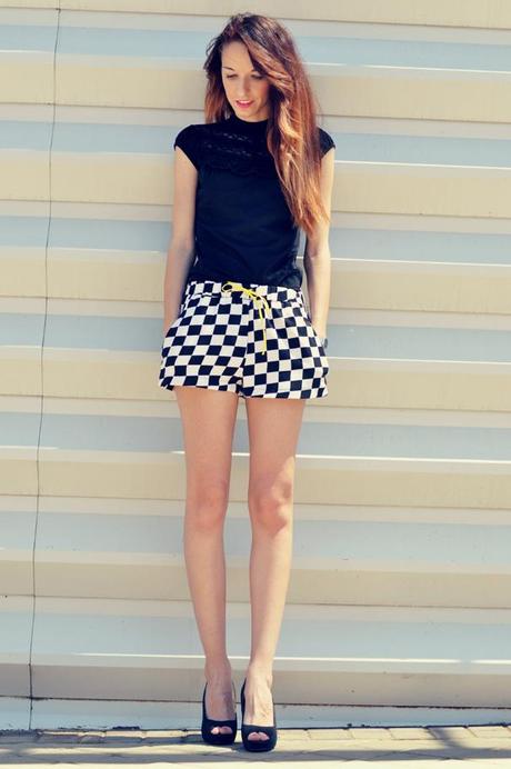 TENDENCIA DAMERO SHORTS