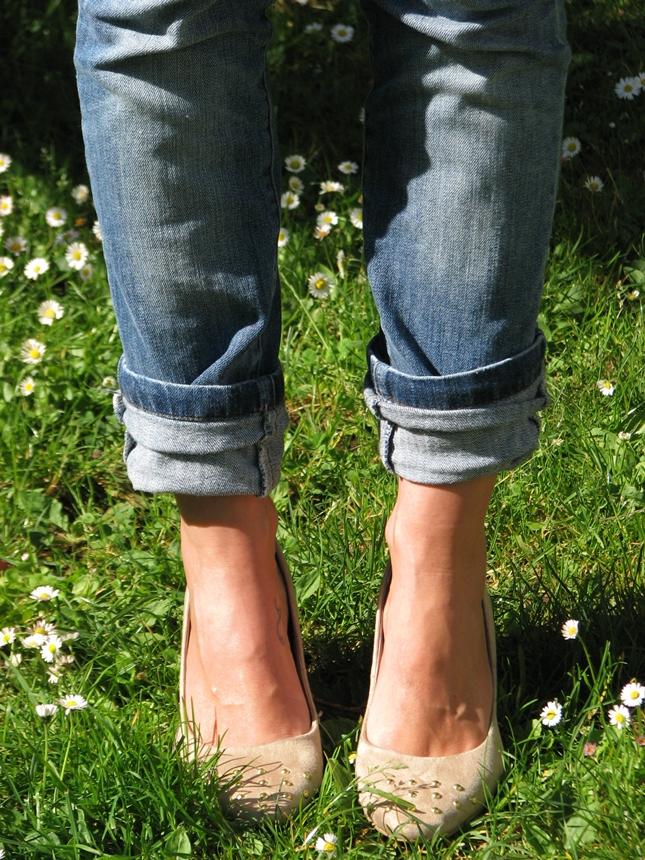 H A S T A E L I N F I N I T O...