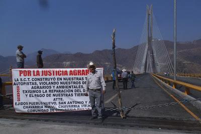 DENUNCIAN EJIDATARIOS ILEGALIDAD DE SCT EN CONSTRUCCIÓN DE LA VÍA MAZATLÁN-DURANGO