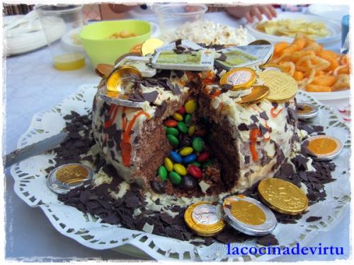 tarta cofre 4 años interior