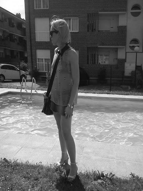 SOL Y PISCINA POR FÍN!