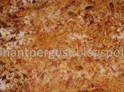 Coca llardons (coca chicharrones)