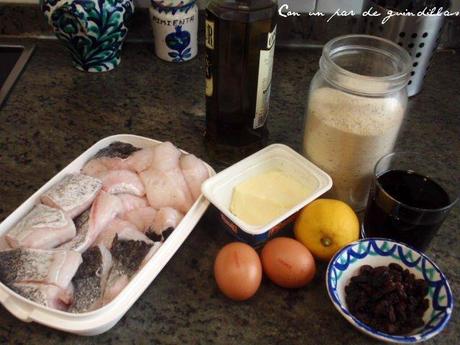 Filetes de merluza al horno con salsa de moscatel y pasas