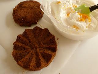 Tarta Sacher & Nata a la Naranja