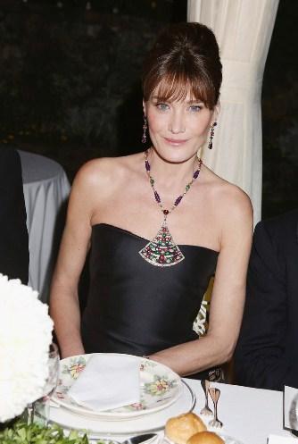 Carla Bruni deslumbra como imagen de Bulgari en Portofino