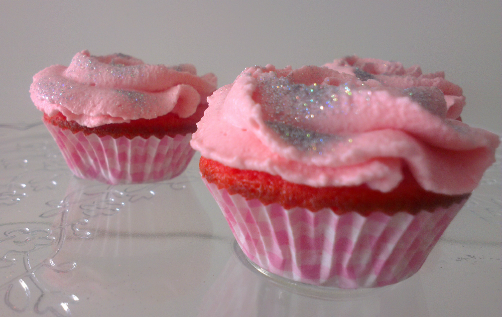 ♥ Minicupcakes de chicle (con nata montada y extra de purpurina... jejeje)