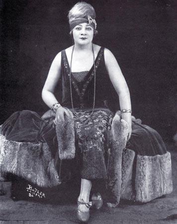 02_SophieTucker.jpg