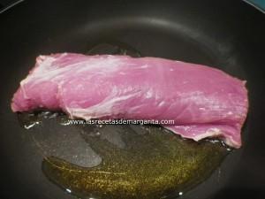 Solomillo de cerdo a la miel con beicon