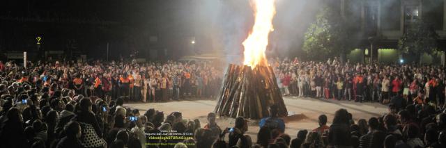 Hoguera  San Juan Mieres 2013 - Video y fotos