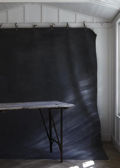 Una casita de verano en el jardín